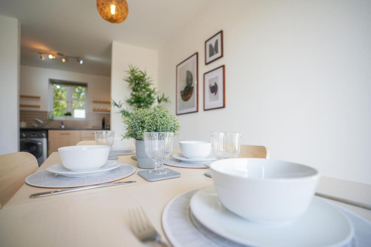 קארדיף Stylish Apartment With Private Parking מראה חיצוני תמונה