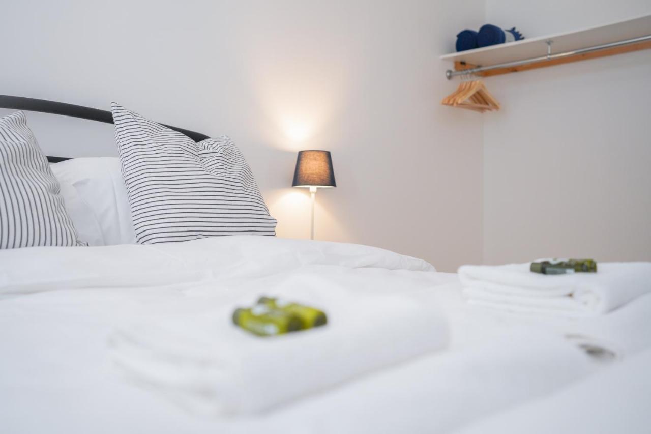 קארדיף Stylish Apartment With Private Parking מראה חיצוני תמונה